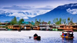 Read more about the article 10 Best Summer Holiday Destinations India