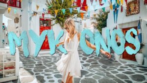Read more about the article MYKONOS GREECE TRAVEL GUIDE (Top Things To Do In 2019)
