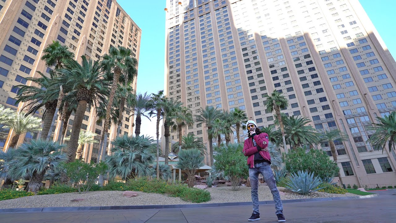 You are currently viewing This is the HILTON GRAND VACATIONS Hotel in Las Vegas!