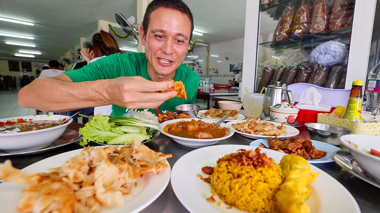 Read more about the article Street Food Phuket!! ULTIMATE CRISPY ROTI + Best Thai Food, Beaches, Attractions in Thailand!!