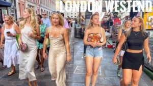 Read more about the article Central London Buzzing Lifestyle and Street Foods, Entertainments and Tourists, London Summer Walk