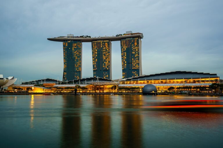 Read more about the article Singapore in 48 Hours: A Stopover Plan That Isn’t Rushed